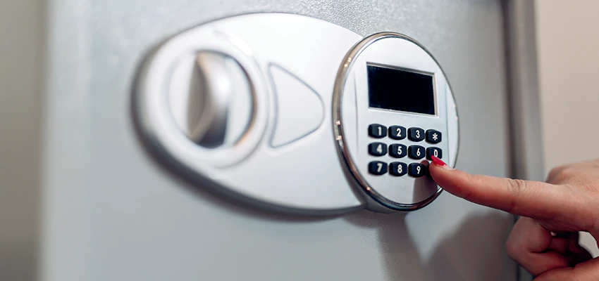 Jewelry Safe Cracking in Hesperia, California